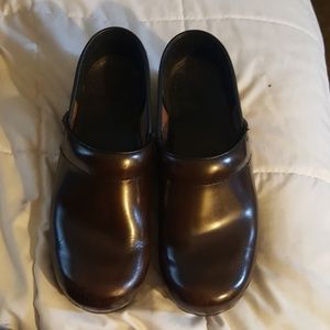 DANSKO clogs
